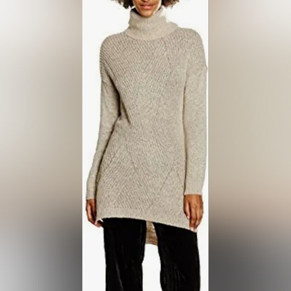 Vero Moda Tops - LONG SLEEVE SLIT ROLLNECK TUNIC SWEATER